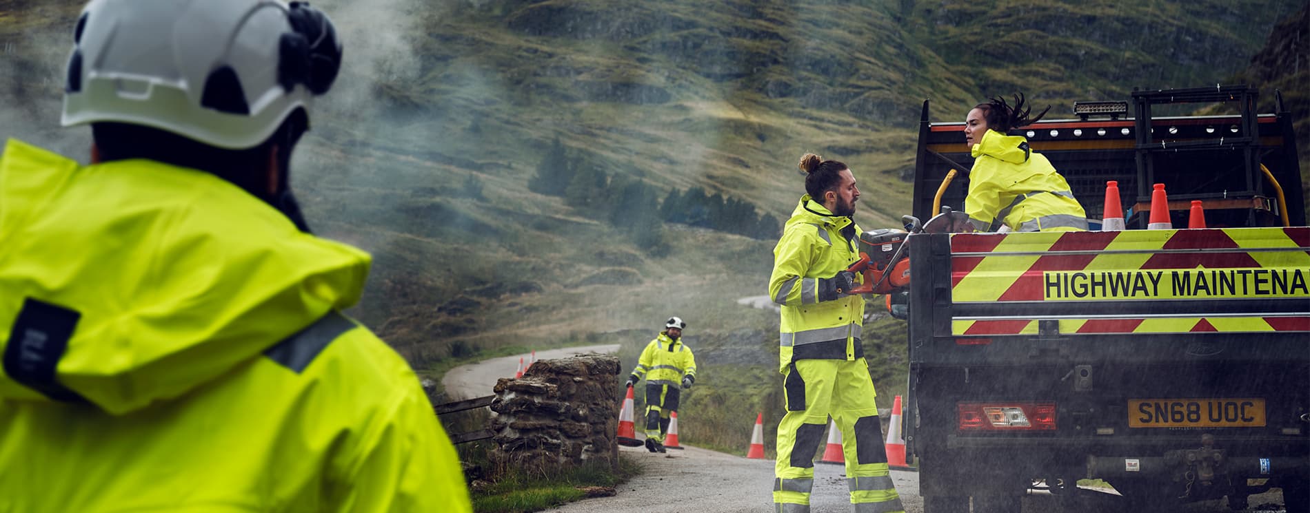 1900x745_rain_highvis_1-jpg