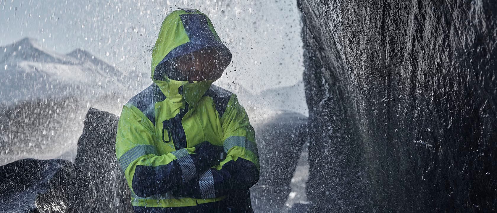 FEAR-NO-ELEMENT_HIGHVIS_5_22-1680x720-1